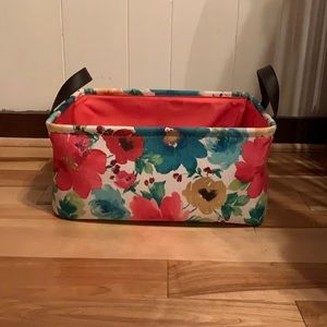 Pioneer Woman Breezy Blossoms medium baskets